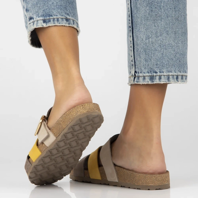 Leather flip-flops Yokono JERBA-137 NOBUCK MULT CIT brown