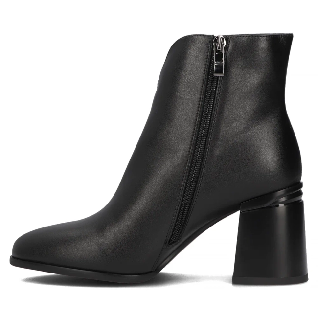 Leather ankle boots Filippo DBT6548/24 BK black