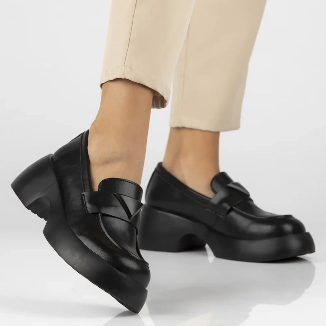 Leather shoes Filippo DP6477/24 BK black