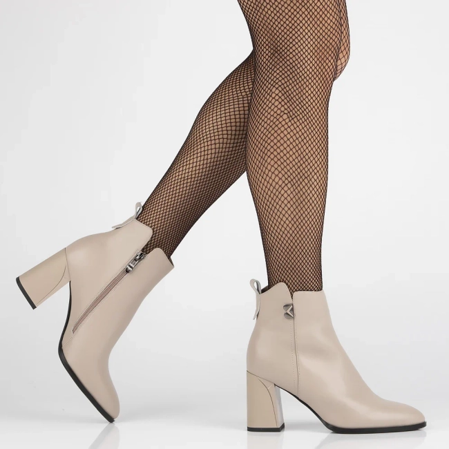 Leather ankle boots Filippo DBT6578/24 BE beige