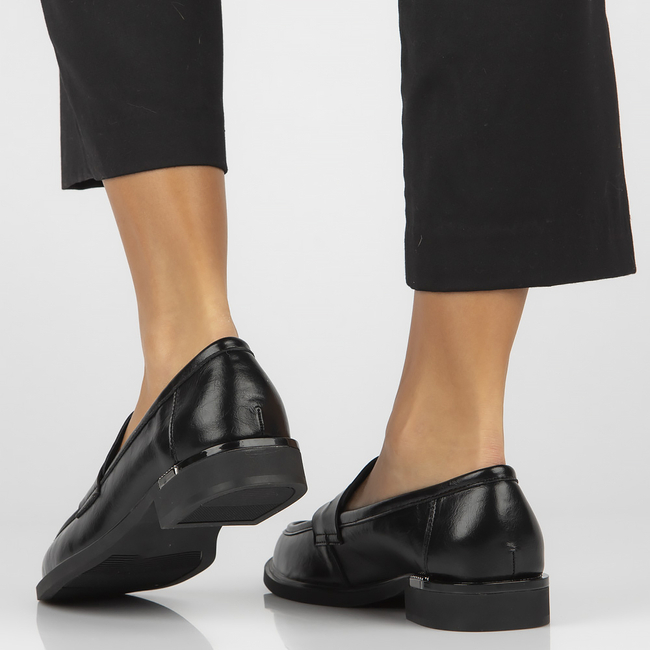 Skórzane lordsy Filippo DP7077/25 BK czarne