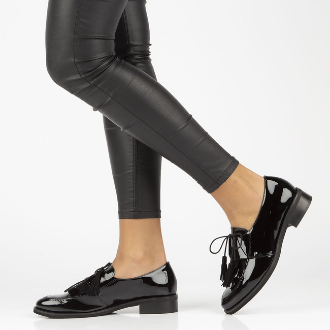 Leather shoes Sagan 4676 black