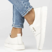 Leather shoes Filippo DP6747/25 WH white