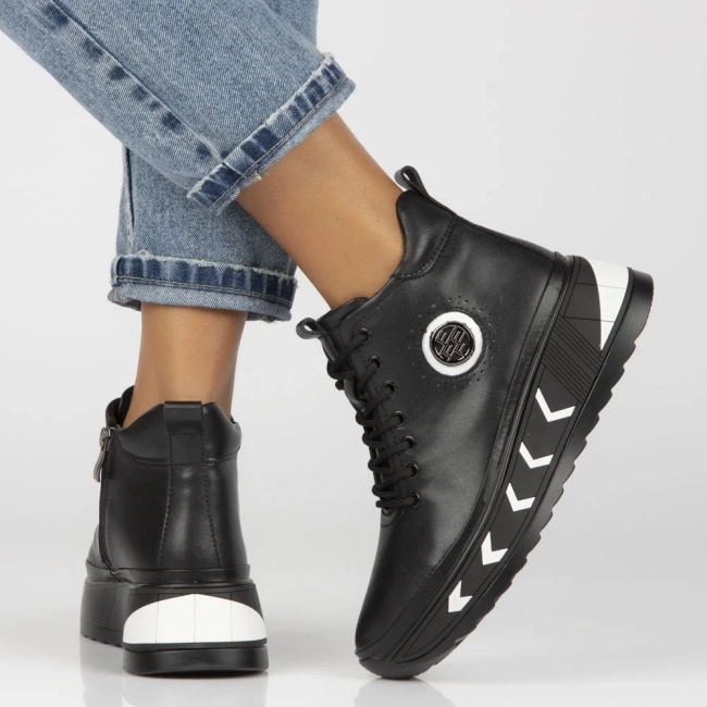 Leather ankle boots DBT4214/24 BK WH black