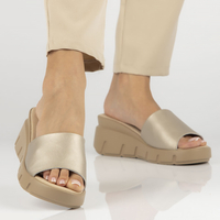 Leather flip-flops Filippo DK4454/23 GO gold