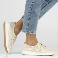 Skórzane półbuty na platformie Filippo DP4606/23 BE beżowe