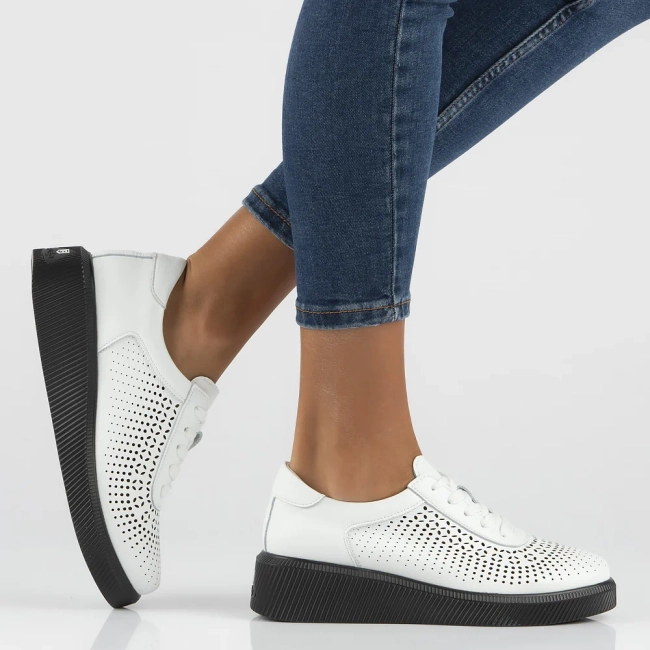 Leather shoes Filippo DP6213/24 WH white