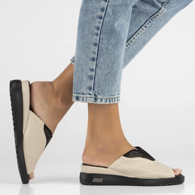 Leather flip-flops Filippo DK6146/24 BE beige