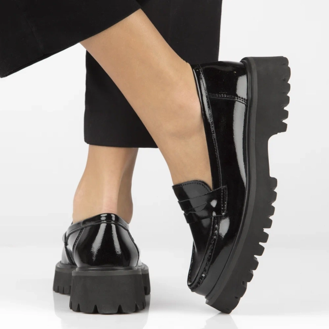 Skórzane półbuty na platformie Filippo DP4586/23 BK L czarne