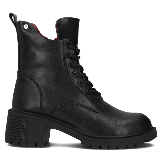Leather ankle boots Filippo DBT6501/24 BK black