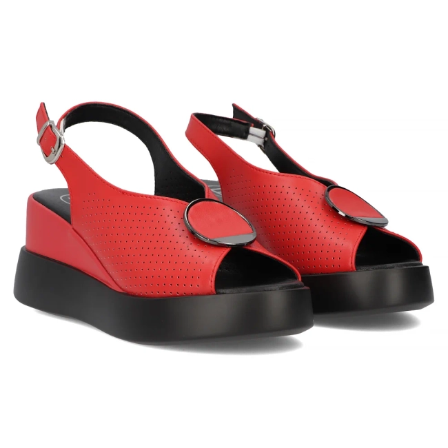 Skórzane sandały na koturnie Filippo DS6074/24 RD czerwone