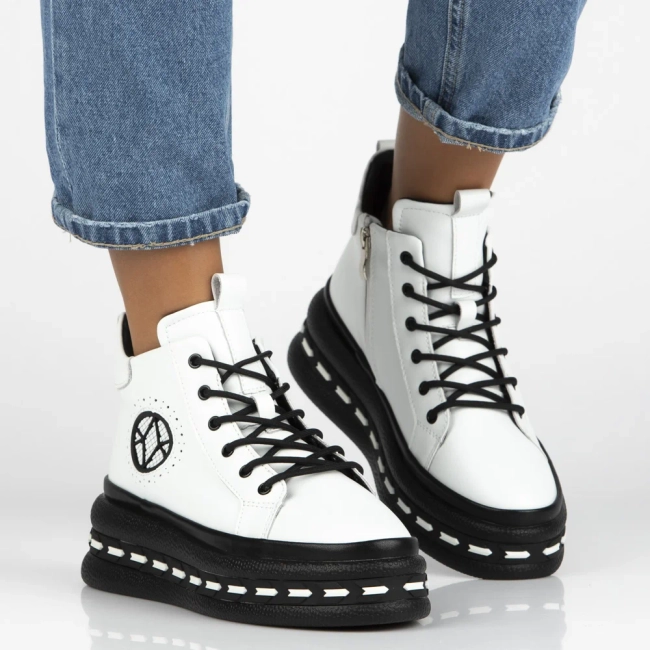 Leather ankle boots Filippo DBT7120/25 WH white