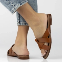 Leather flip-flops Filippo 40387 brown