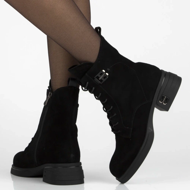 Leather ankle boots Filippo DBT7181/25 BK black