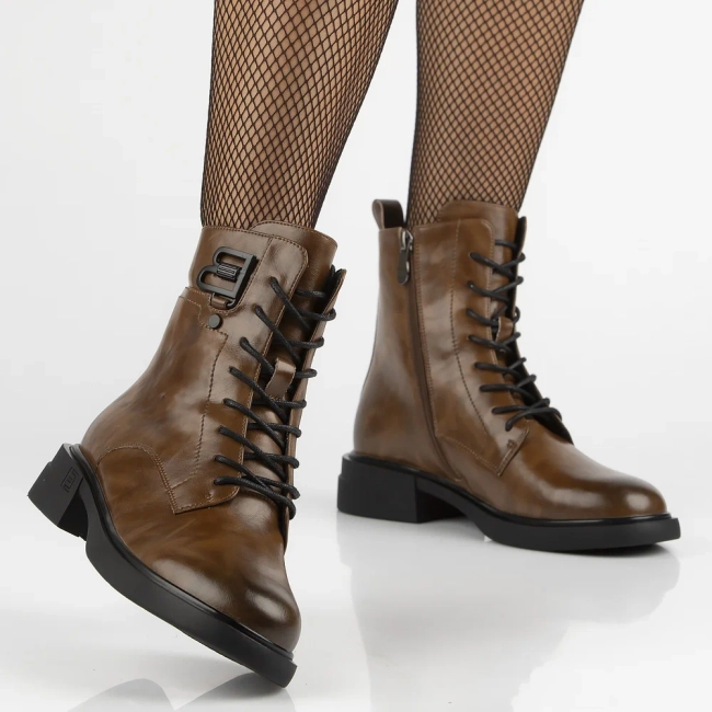 Leather ankle boots Filippo DBT7361/25 BR brown