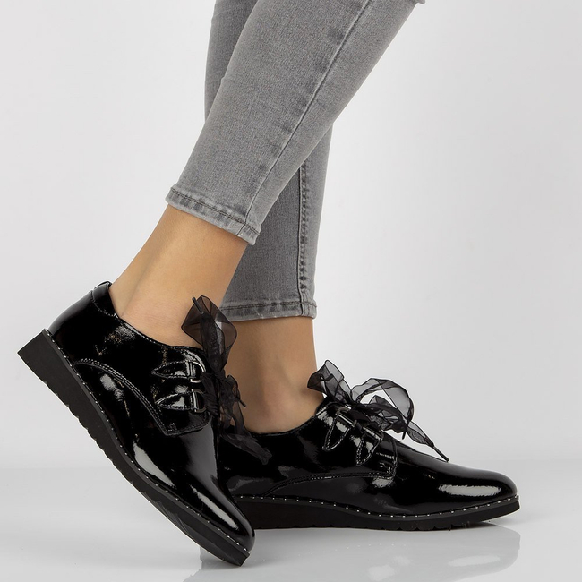 Skórzane półbuty Filippo DP947/21 BK czarne lakierowane