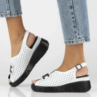 Leather sandals Filippo DS6062/24 WH white