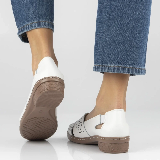 Leather shoes Filippo DP7759/26 WH white