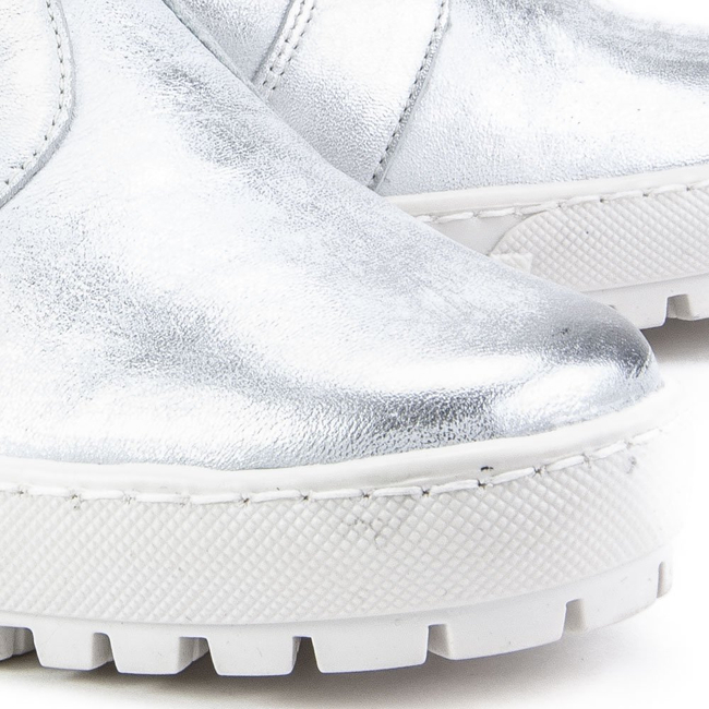 Botki Eksbut 67-4635-369-1G Srebro Lico