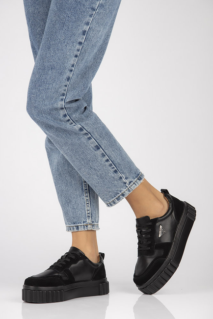 Skórzane sneakersy Filippo DP4913/23 BK czarne