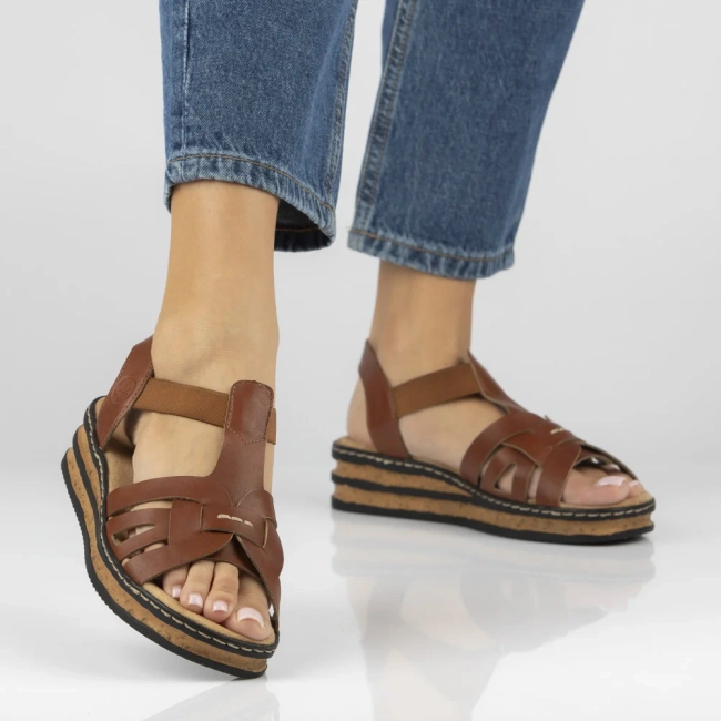 Sandals Rieker 62918-22 brown