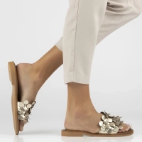 Leather flip-flops Filippo 40381 gold