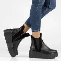 Skórzane botki na koturnie Filippo DBT4745/23 BK czarne