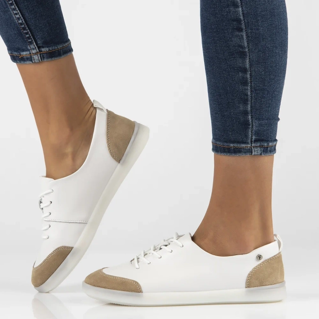 Leather shoes Filippo DP6130/24 WH BE white