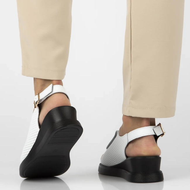 Leather sandals Filippo DS6873/25 WH white