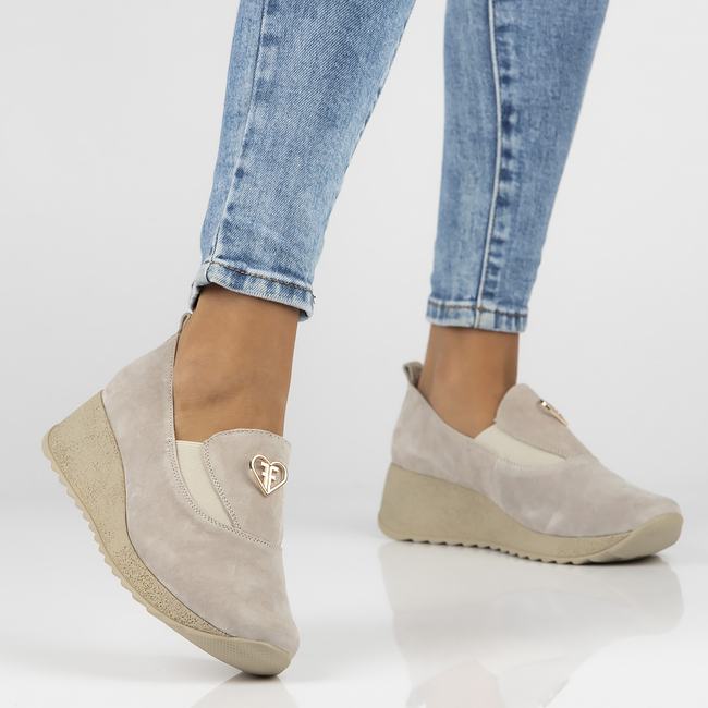 Skórzane półbuty na platformie Filippo DP6786/25 TP beżowe