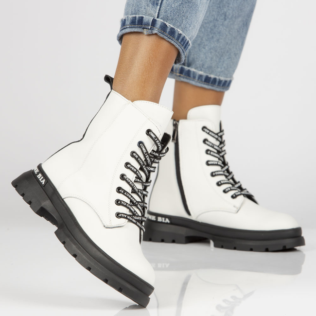 Skórzane botki Filippo DBT3974/22 WH białe