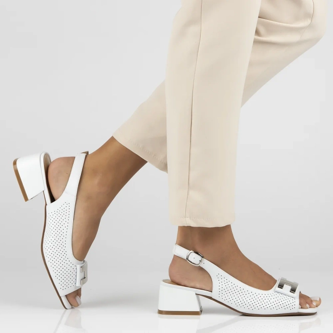 Leather sandals Filippo DS6986/25 WH white