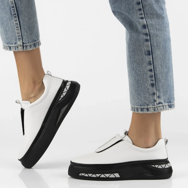 Leather shoes Filippo DP7286/25 WH white