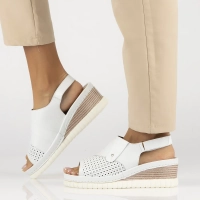 Leather sandals Artiker 54C0540 white