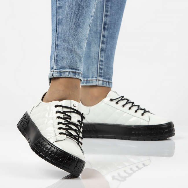 Skórzane półbuty FILIPPO DP3932/22 WH białe