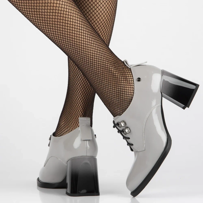 Skórzane półbuty na obcasie Filippo DP6315/24 GR szare