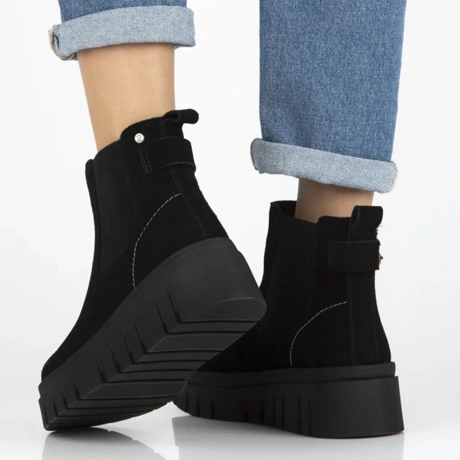 Skórzane botki na platformie Filippo DBT7266/25 BK czarne