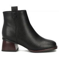 Leather ankle boots Filippo DBT8125/26 BK BG black