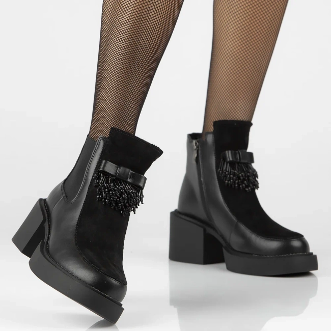 Leather ankle boots Filippo DBT6372/24 BK black