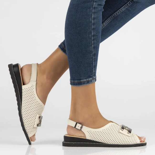 Leather sandals Filippo DS6032/25 BE beige