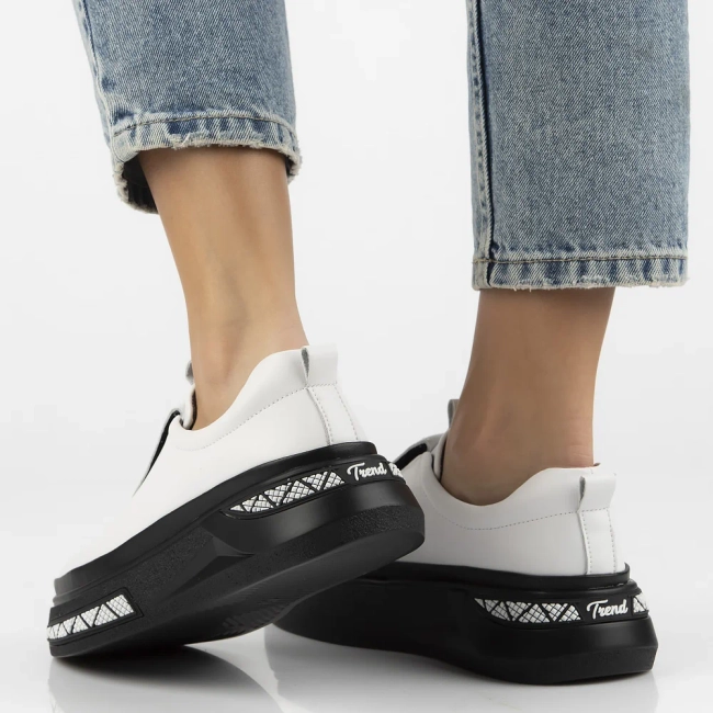 Skórzane półbuty na platformie Filippo DP7286/25 WH białe