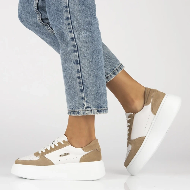 Skórzane sneakersy Filippo DP6047/24 WH białe