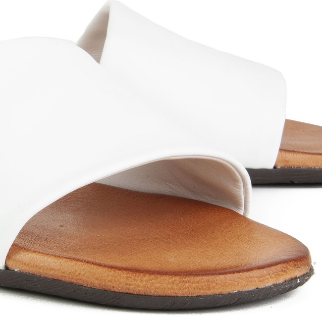 Klapki Piazza 900582 3-37 White