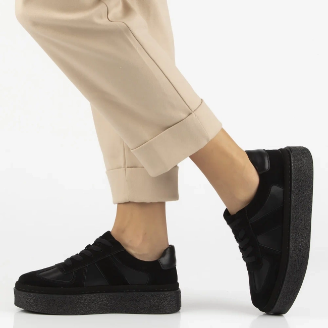 Skórzane sneakersy Filippo DP7174/25 BK czarne