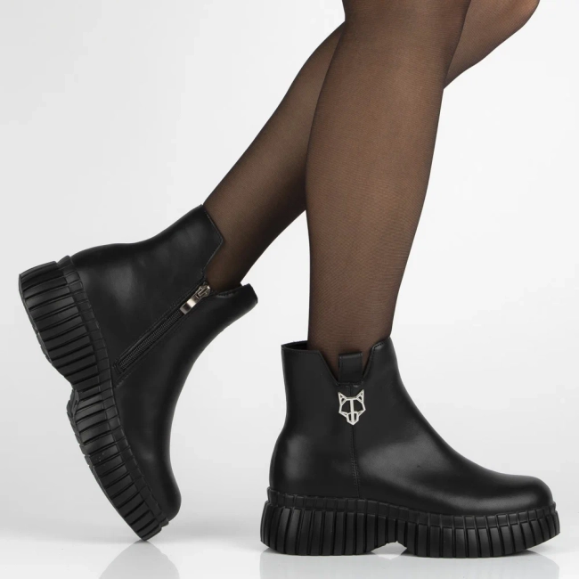 Leather ankle boots Filippo DBT7274/25 BK black