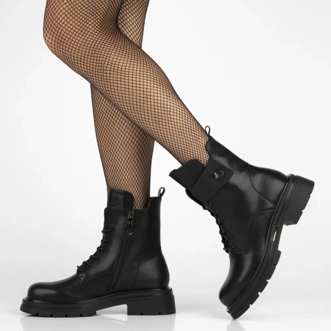 Leather ankle boots Filippo DBT7230/25 BK black