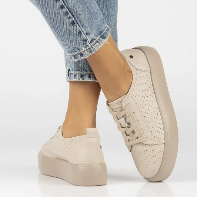 Skórzane półbuty na platformie Filippo DP6116/24 BE beżowe