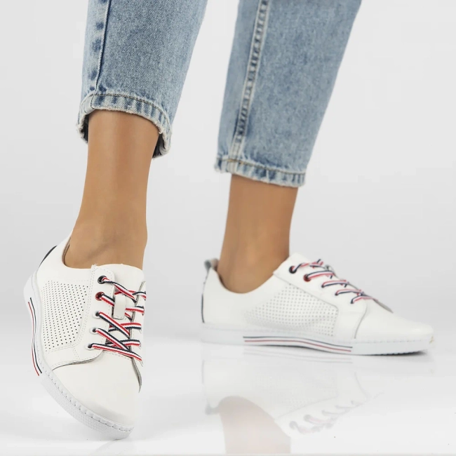 Leather shoes Filippo DP008/24 WH white