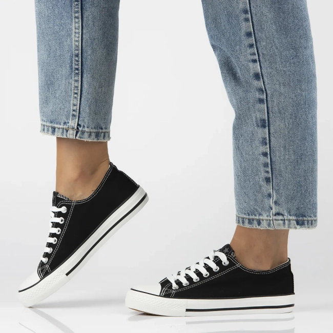 Trampki News 8SP30-4723 czarne