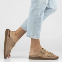 Skórzane klapki Filippo DK7802/26 BR brązowe